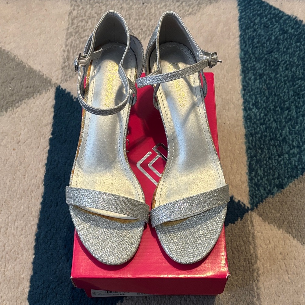 Dream Pairs Silver Strappy Heels